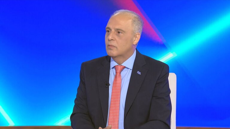 Киријакос Велопулос: Договорот за Северна Македонија е национално штетен