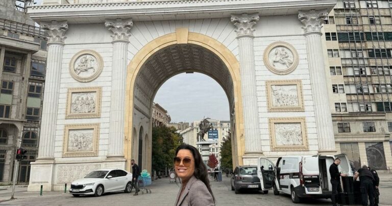 Како е да се посети Скопје, необичниот и необичен главен град на&hellip;