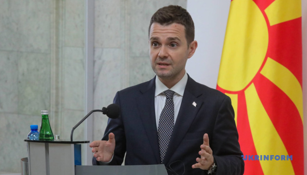 Шефот на дипломатијата на Северна Македонија во Киев: САД и Европа мора&hellip;